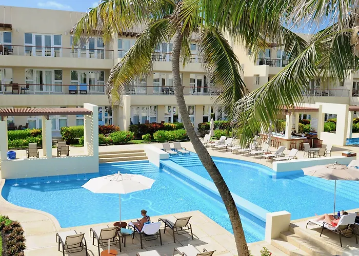 Resort The Phoenix *