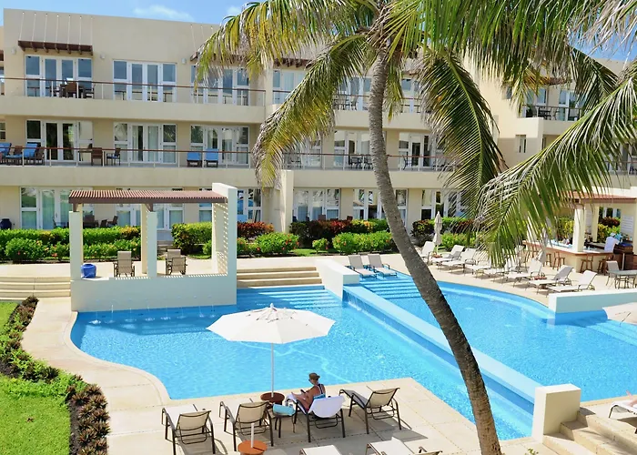 Resort The Phoenix *